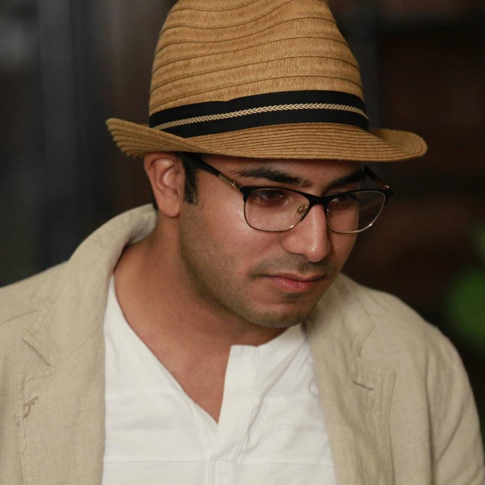Meet your Posher, Tausif